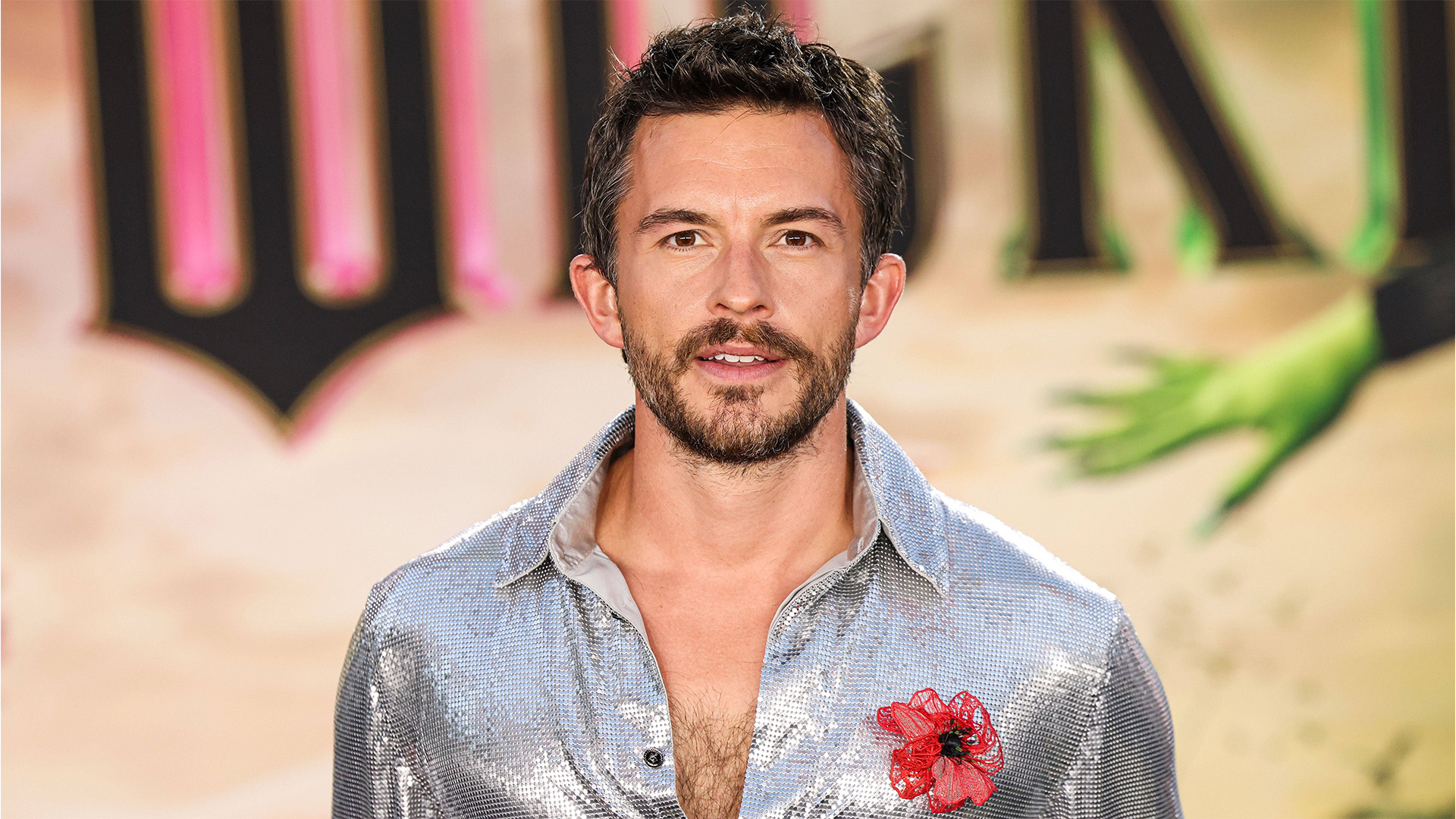 Jonathan Bailey's just been crowned People's Sexiest Man Alive | rova