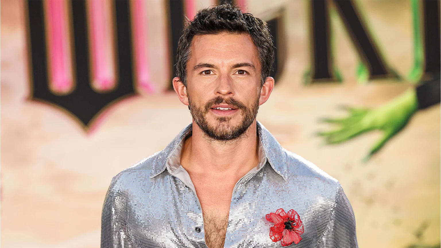 Jonathan Bailey at a Wicked Premier