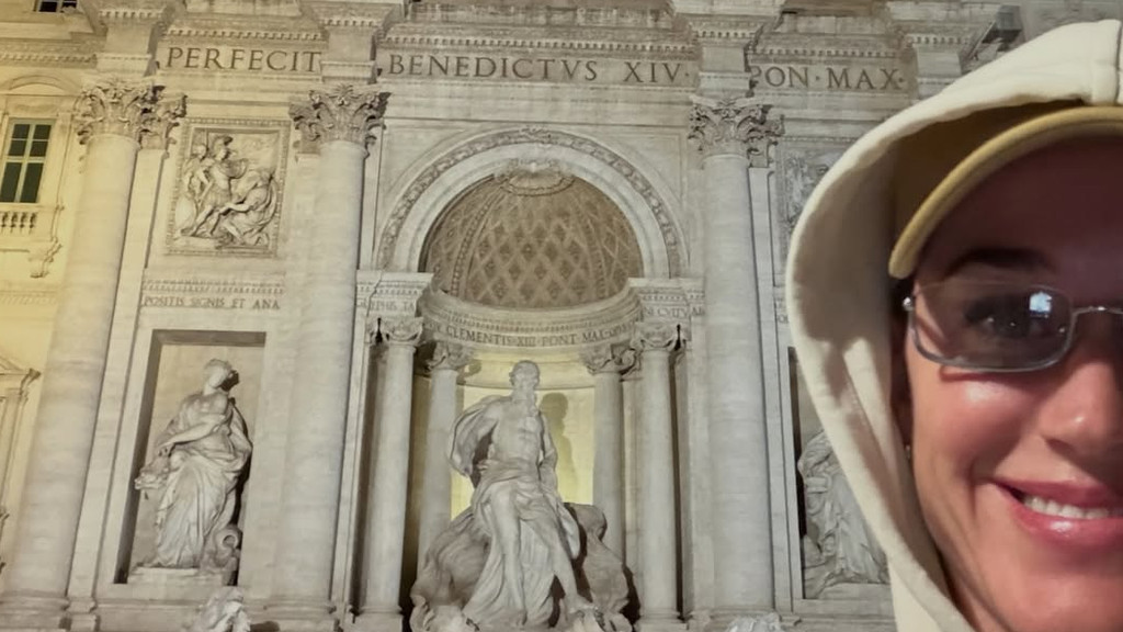 Katy Perry tosses credit card into Trevi Fountain for 'good luck'