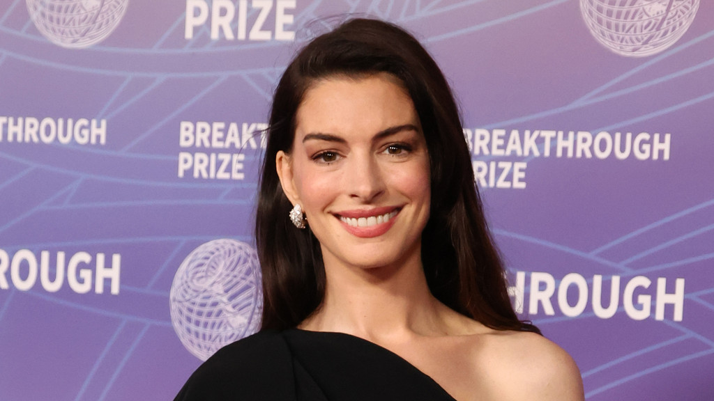 Anne Hathaway wanted to quit Mother Mary after seeing early footage