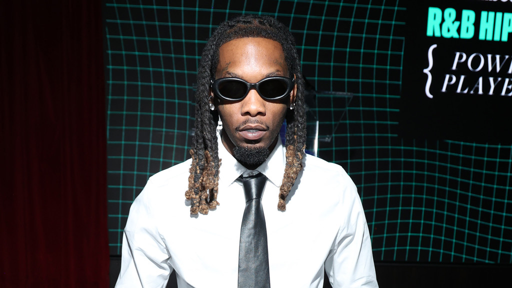 Offset returns to stage for the first time since casino shooting