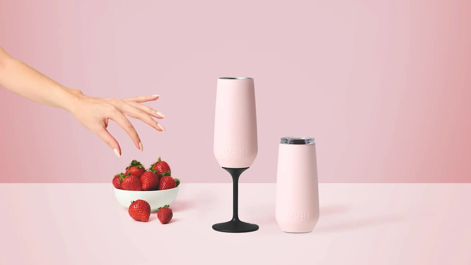 A powder pink Huski champagne flute