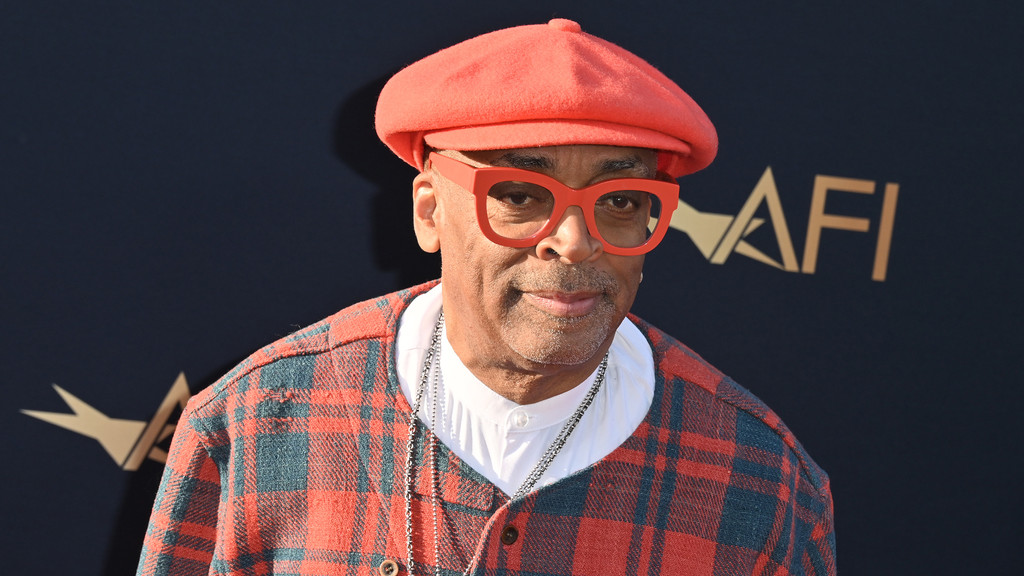 Spike Lee slams 'complaining' critics of Michael Jackson biopic
