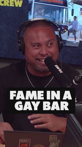  A Tongan walks into a gay bar...