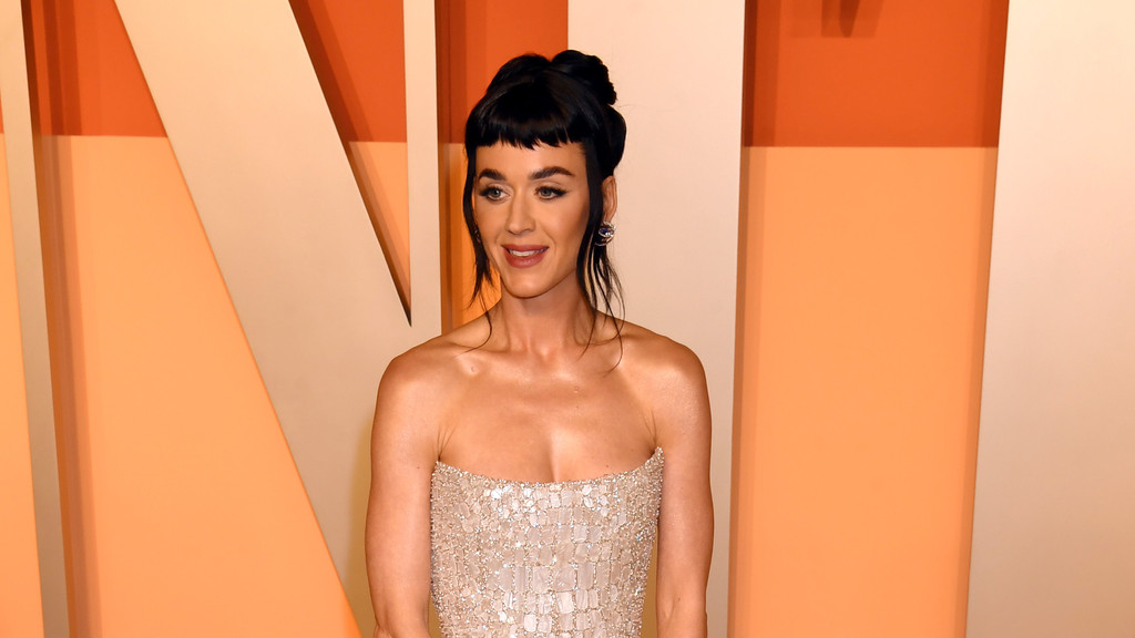 Katy Perry: 'Justin Trudeau is the love of my life'