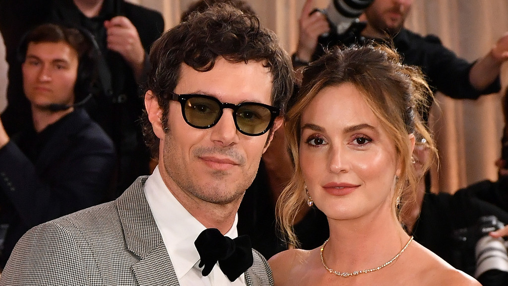 Adam Brody regrets 'very pedestrian' proposal to Leighton Meester