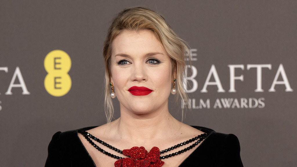 Emerald Fennell denies involvement in Basic Instinct reboot