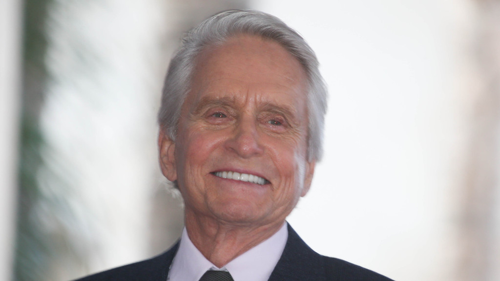 Michael Douglas reveals secret affair with Jeanne Tripplehorn on Basic Instinct