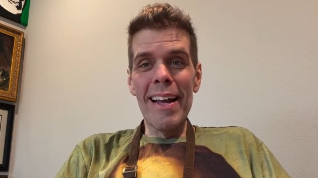 Perez Hilton 'so grateful' to be alive after 21-day hospital stay