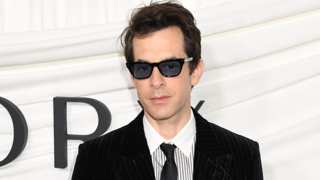 Mark Ronson celebrates Amy Winehouse at Back to Black 20th anniversary show