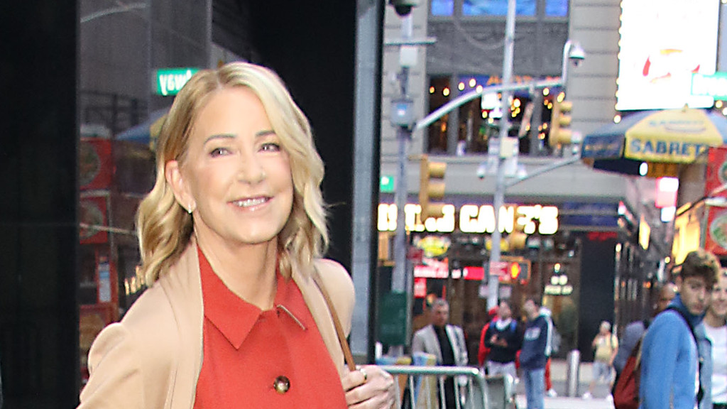 Chris Evert reveals ovarian cancer has returned
