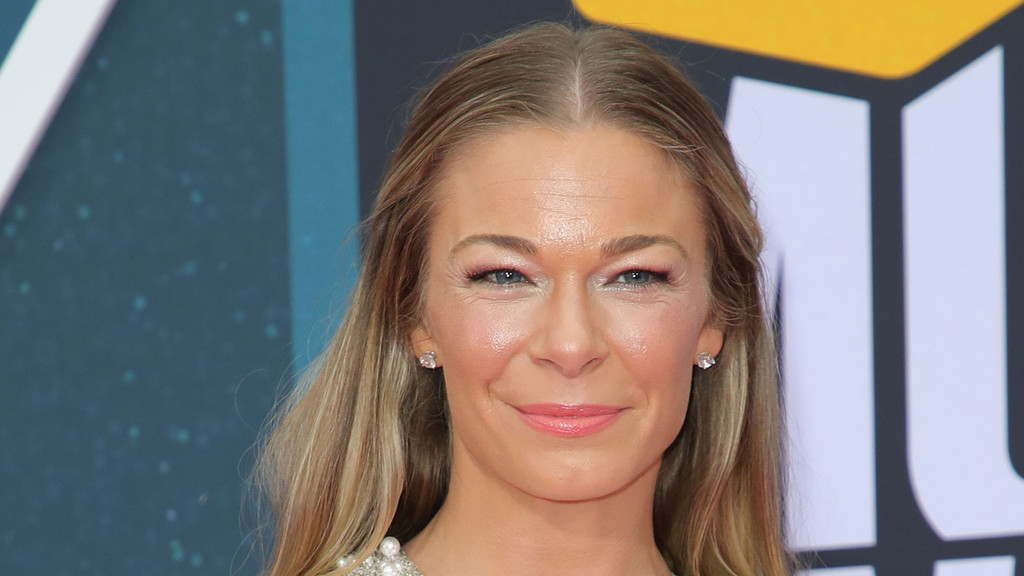 LeAnn Rimes shuts down Real Housewives of Beverly Hills rumours