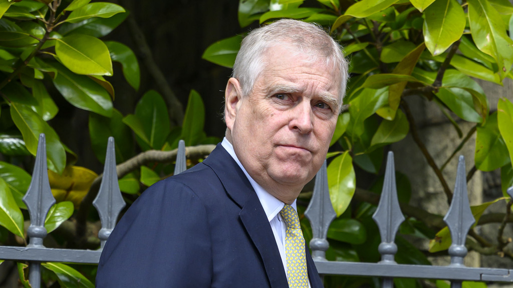 Police widen Andrew Mountbatten-Windsor probe to include sex claims
