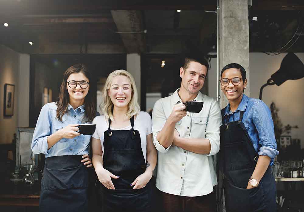  Restaurant  Employee Reward System Keep Employees Happy 