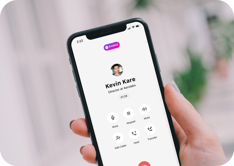 Un appareil mobile montrant un appel en cours