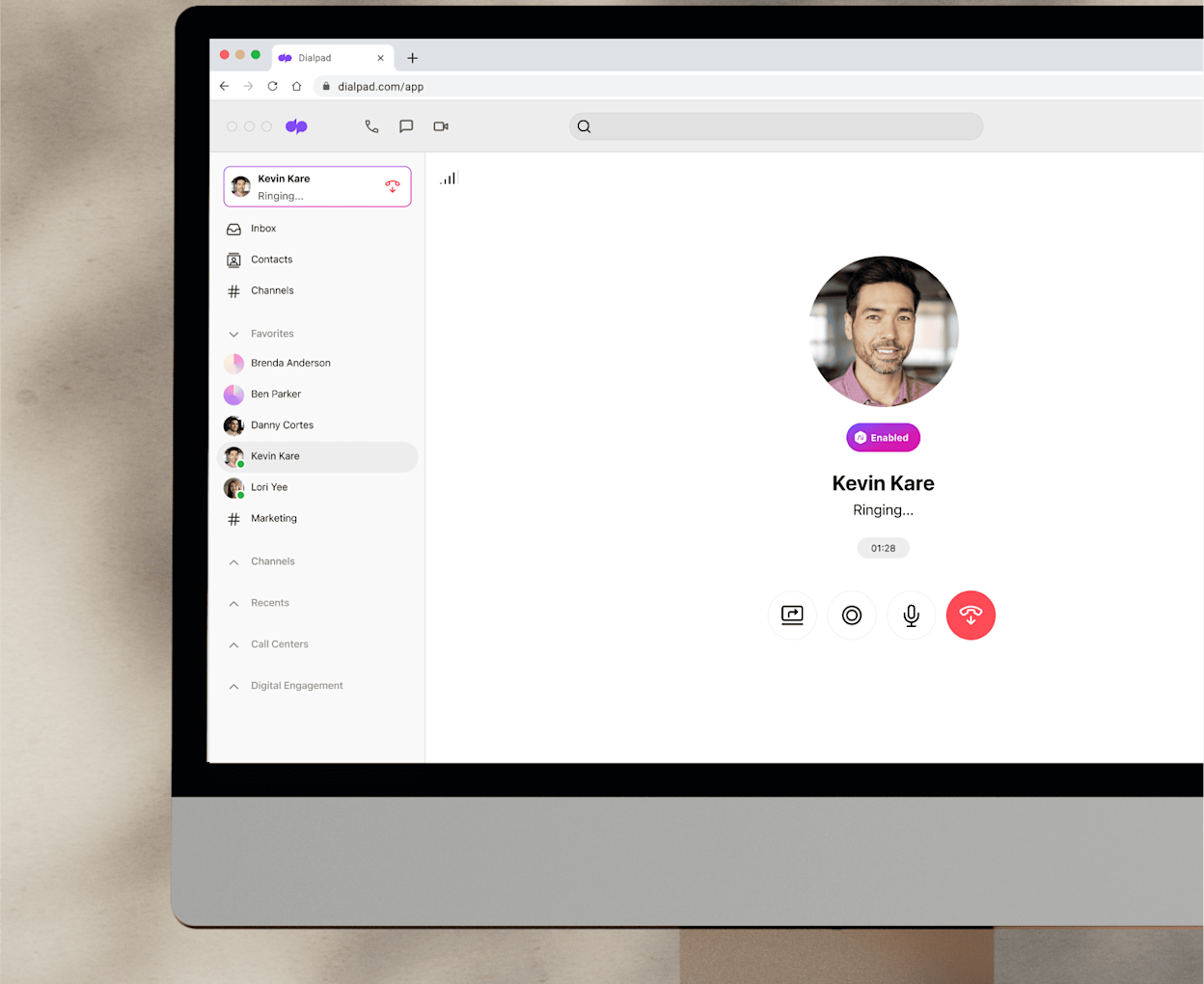 Making an international phone call from Dialpad's desktop app