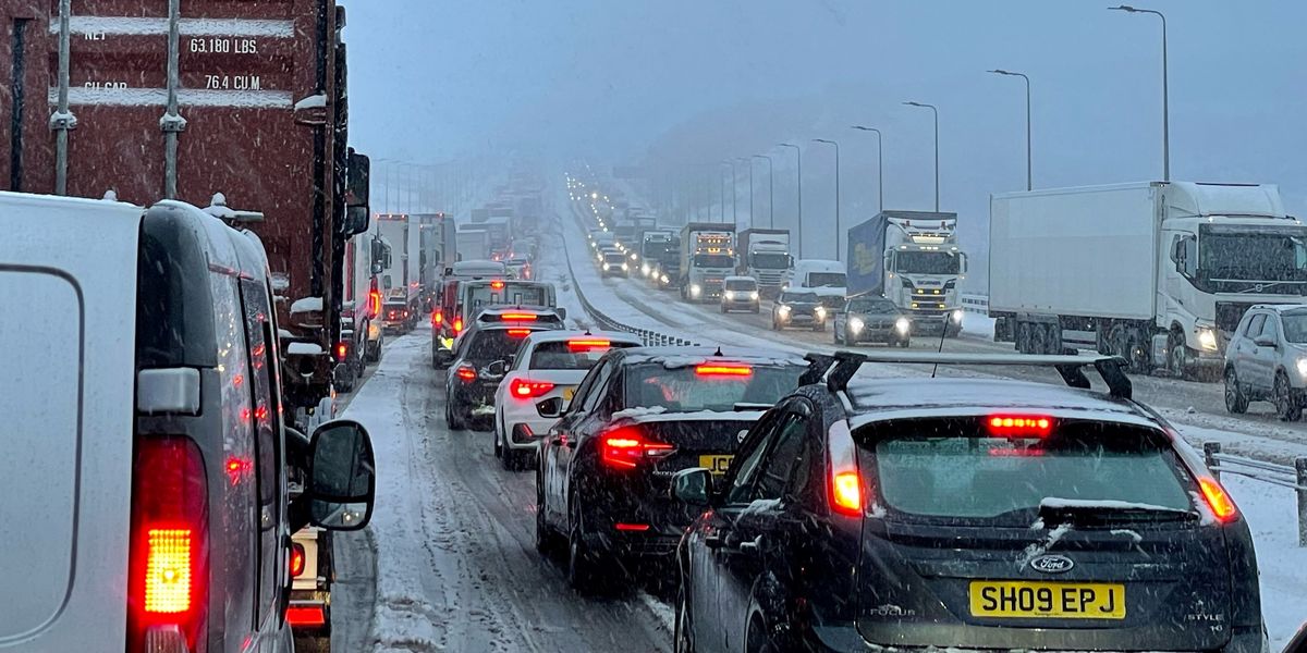 Heavy snow chaos: M62 at standstill and thousands without power as storm sparks mayhem