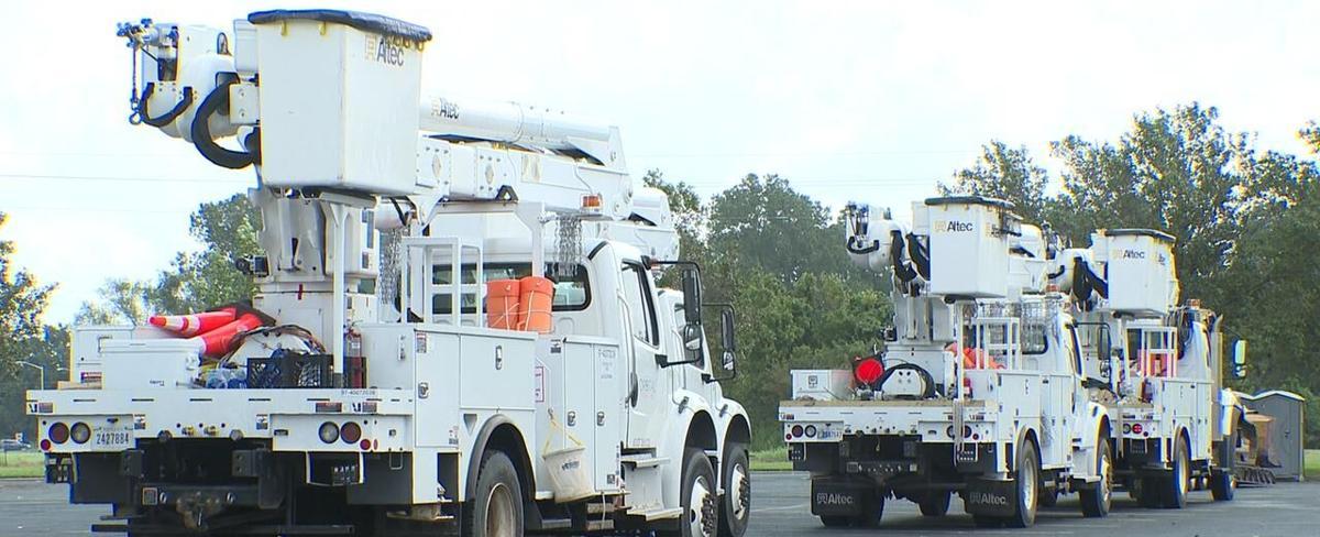 Overnight extreme weather in east Texas temporarily adds new outages