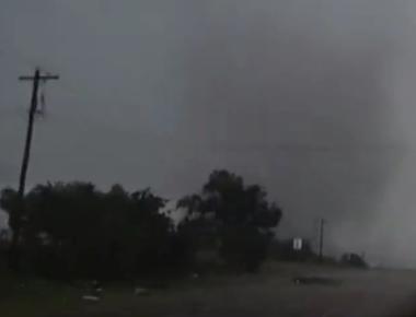 Cuatro muertos tras paso de tornados, vientos y granizo en localidad de Texas
