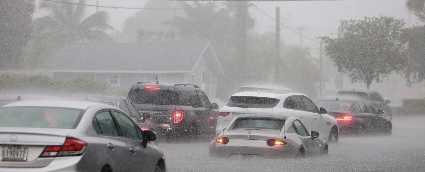 Flooding closes Fort Lauderdale airport, schools amid record rainfall
