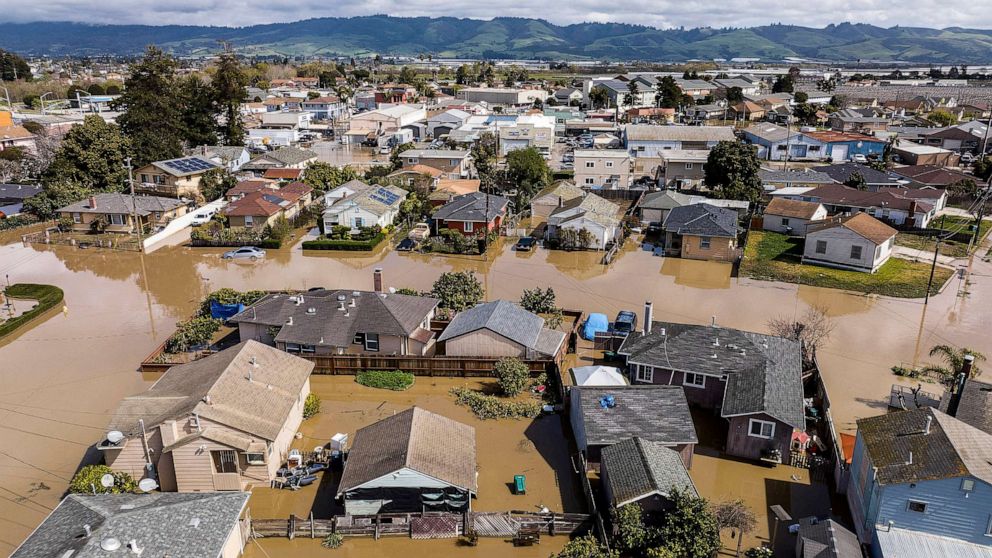 California floods put migrant community especially at risk, advocates fear
