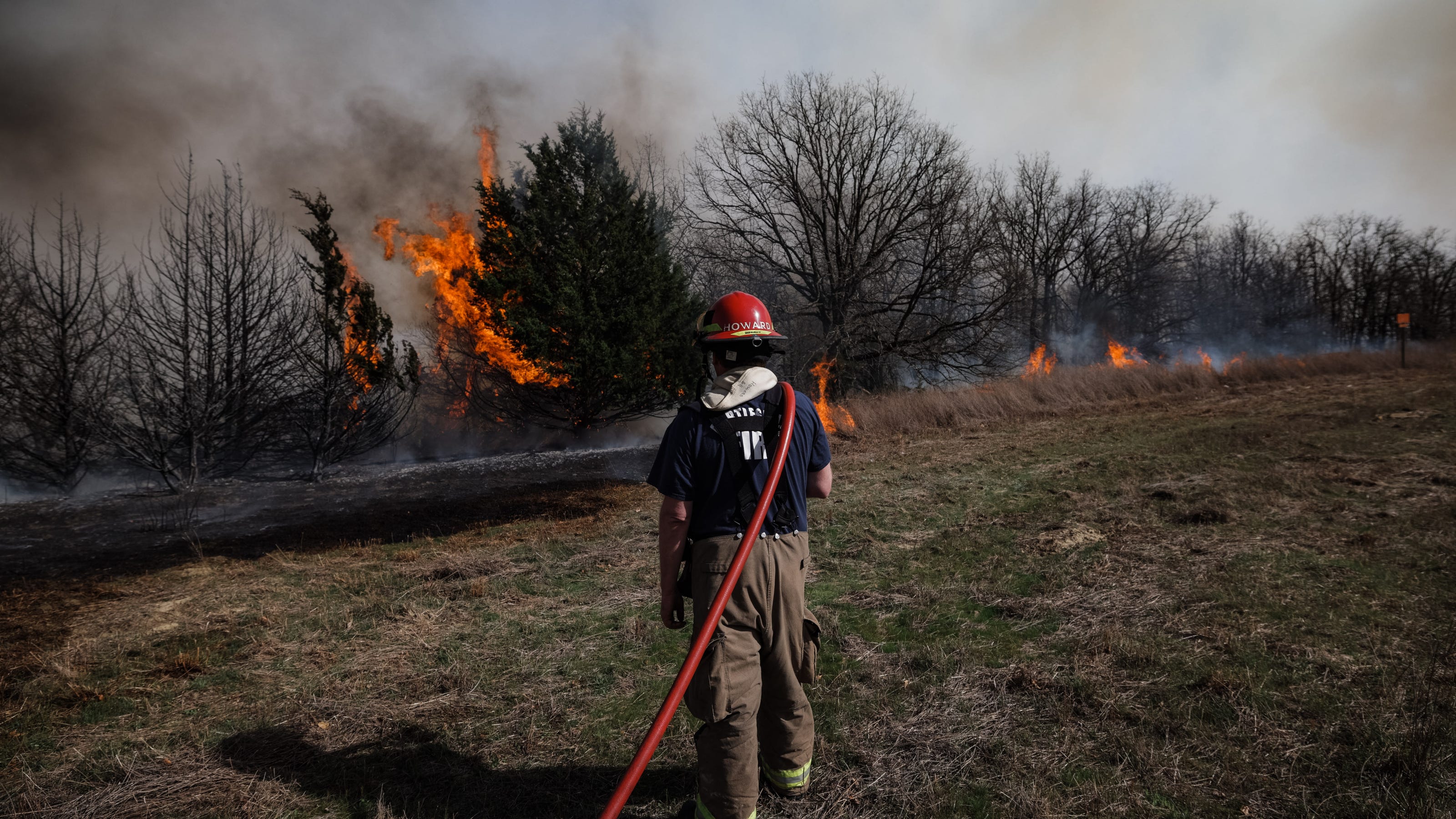 Circle Mountain under evacuation amid wildfires, high winds
