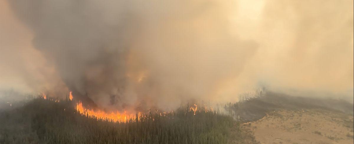 Canada PM Trudeau heads for Alberta as wildfires rage