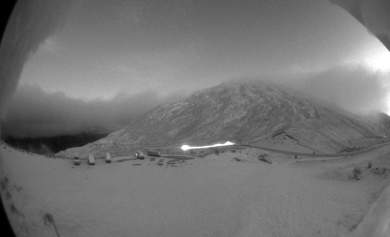 Snow hits Crown Range ahead of weekend storm