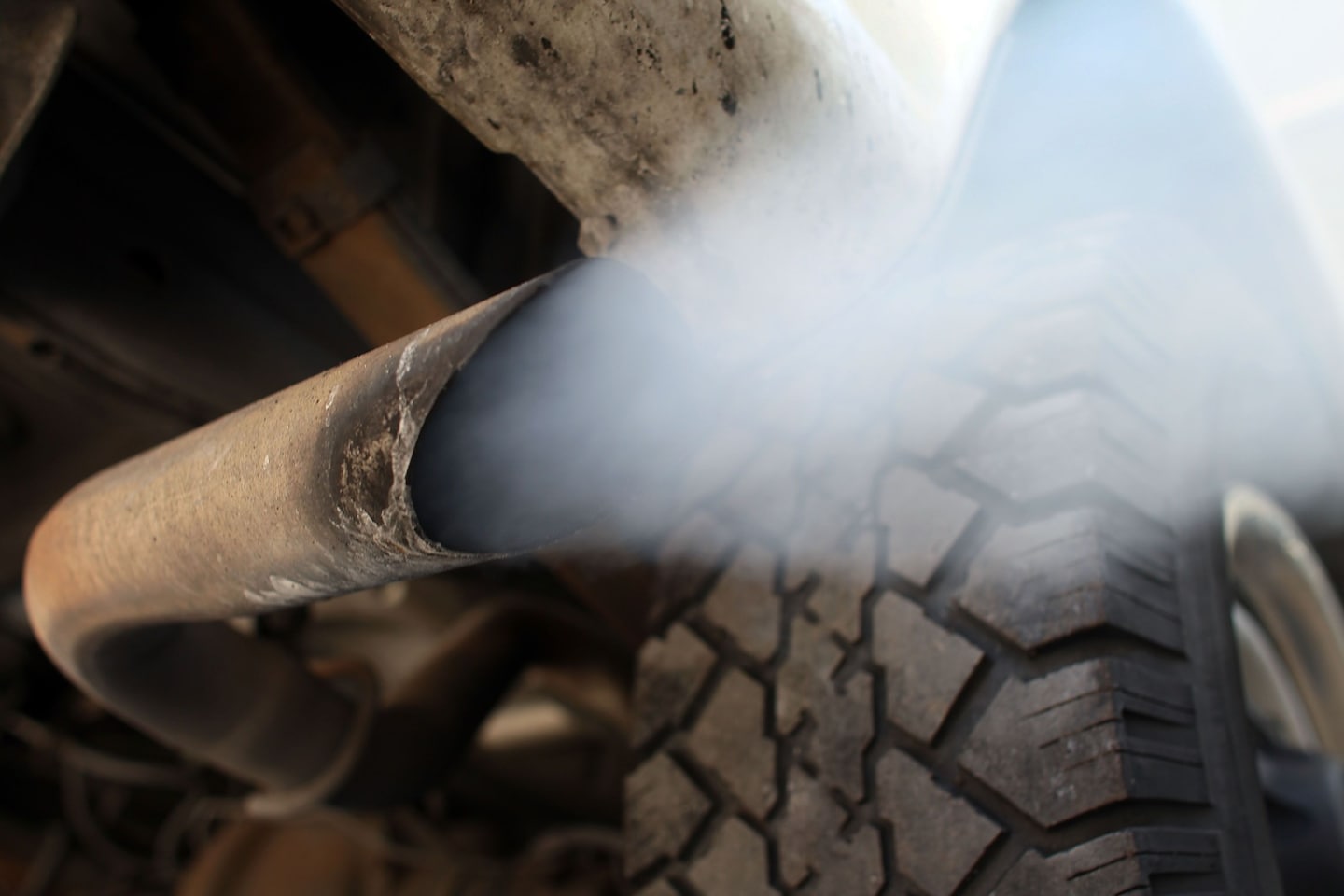 EPA set to issue strongest limits on auto emissions ever