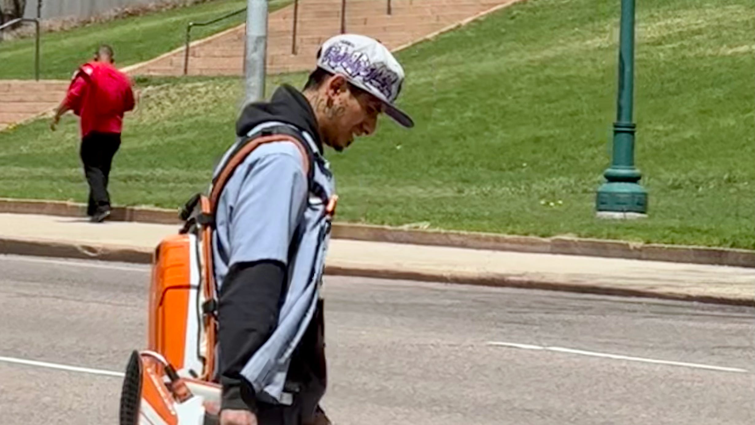 Gas leaf blower, mower bans spread in US to fight climate change