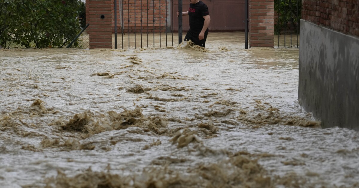 Explosion of AP climate change stories following $8 million environmental grant