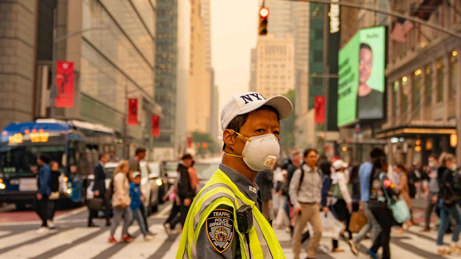 Fox News Dismisses Wildfire Smoke as Harmless, Ignores Climate Change