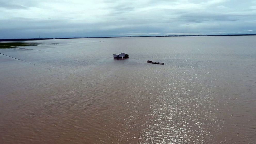 California farming valley scrambles to save future as Tulare Lake floods take over
