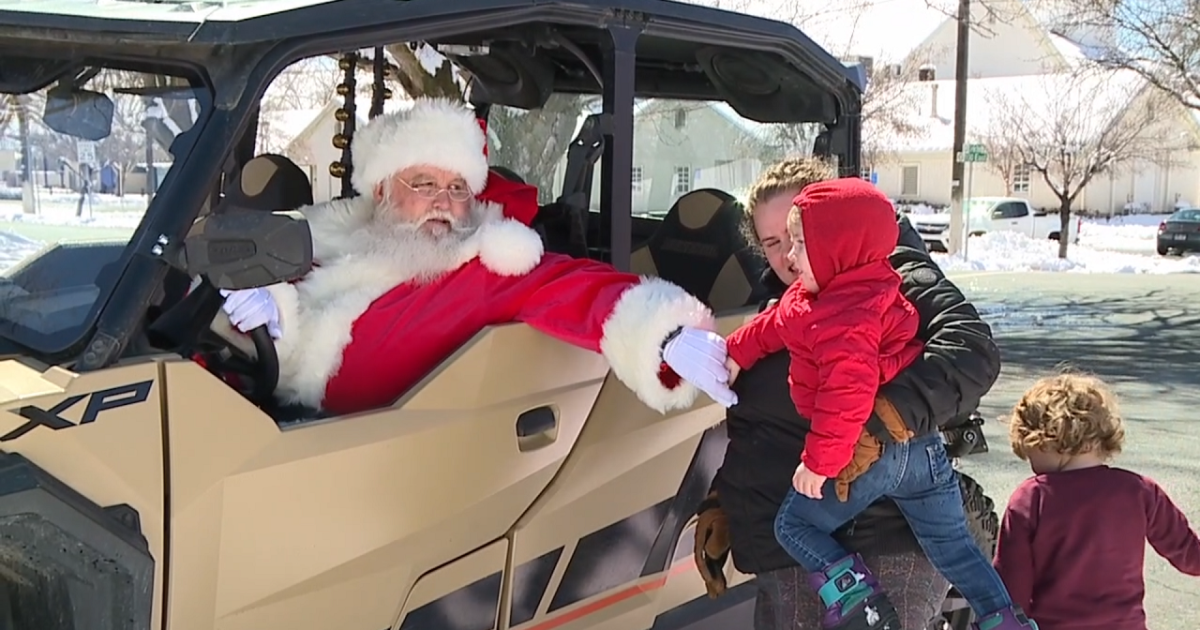 Bountiful man spreading Christmas joy after April storms slaw Utah with snow