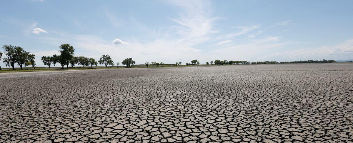 Activists mark Earth Day as scientists warn of more extreme weather