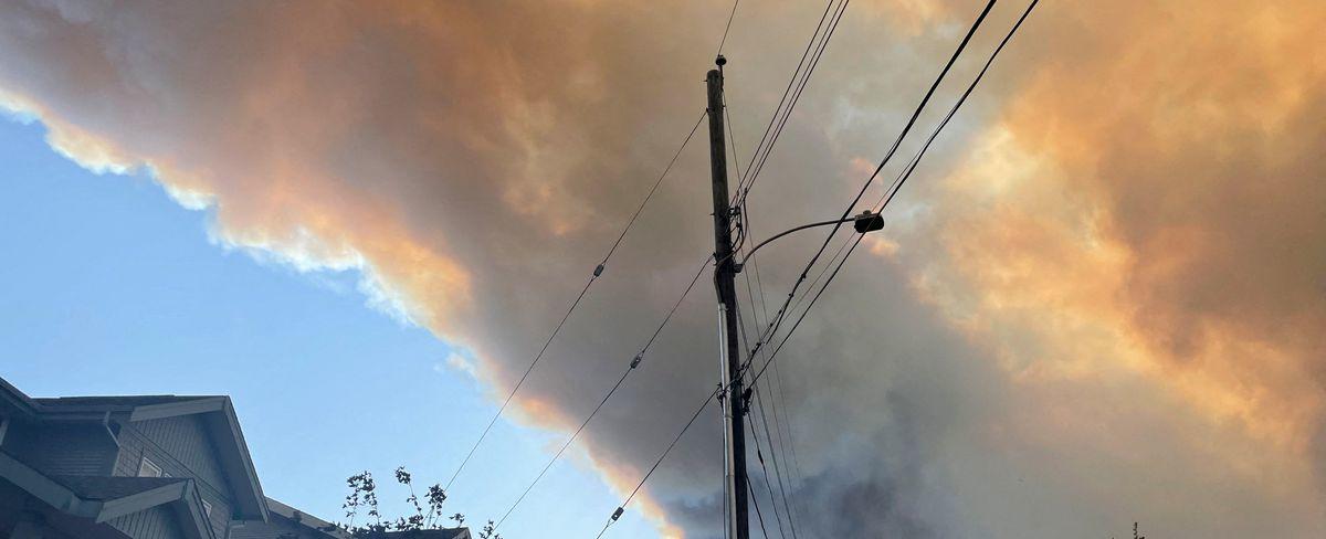 Eastern Canada struggles to bring wildfires under control