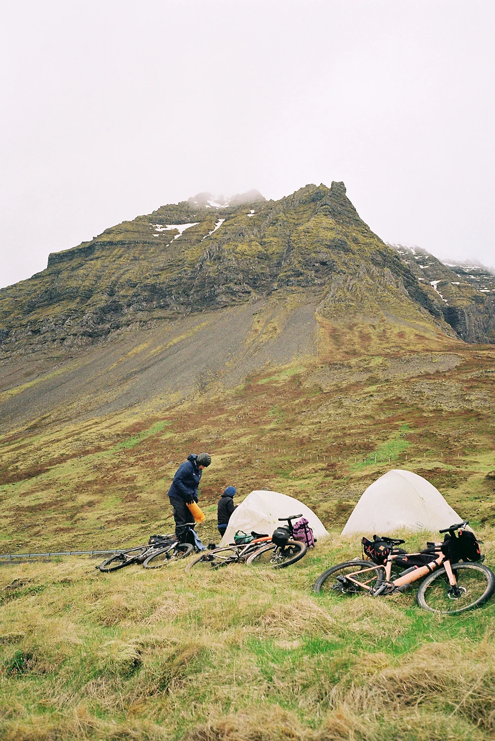 Iceland-westfjord-bikepacking-Dietze-2-camp