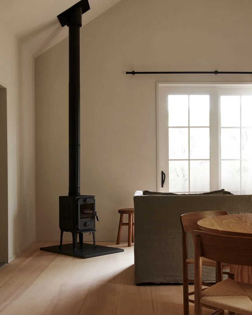 inness-cabins-accord-new-york-woodstove