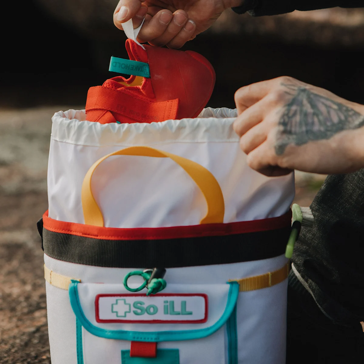 Topo-So-iLL-Climbing-Collab-Chalk-Bag-lifestyle