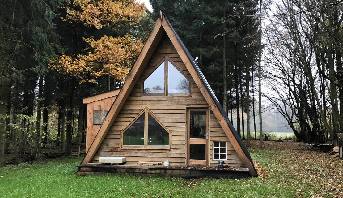 glamping-kent-finlays-cabin