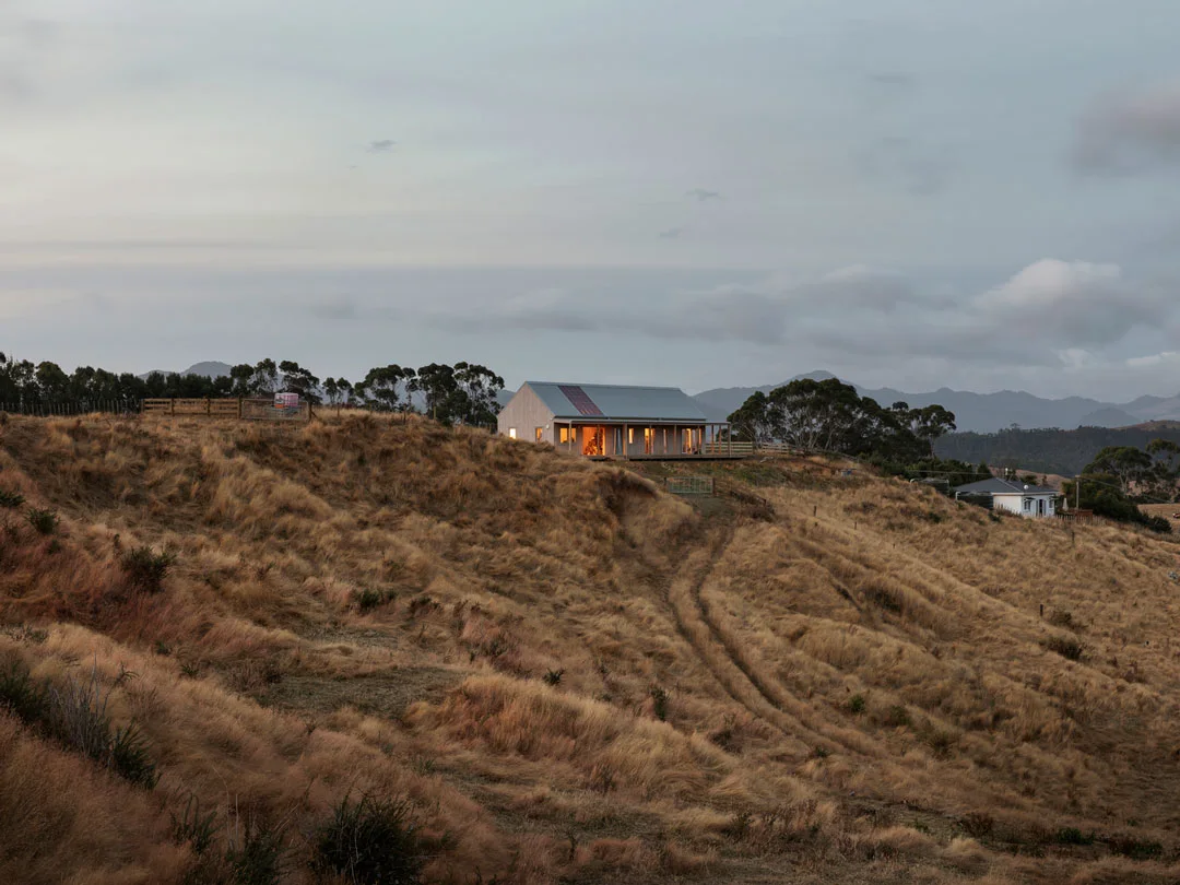 Karangahake-House-New-Zealand-MAKE-Architects-11