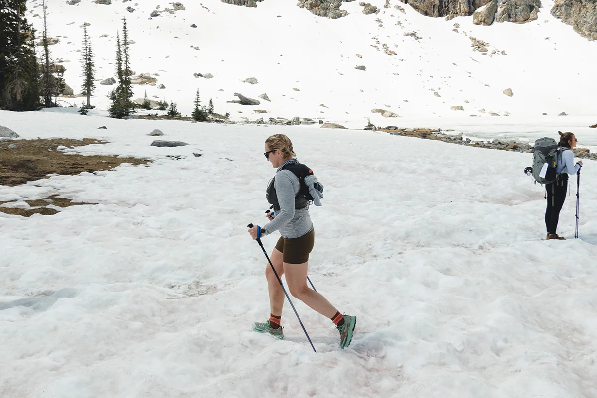 womens-hiking-footwear-guide-snow