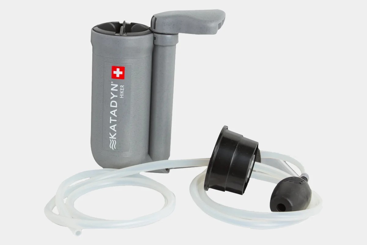 hiker-water-filter-katadyn-best-gear-new-outdoorists