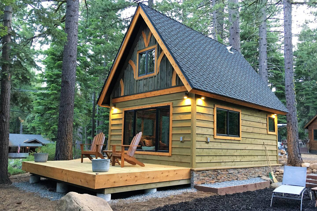 19 Best Lake Tahoe Cabin Rentals For Nature Lovers 2024 Field Mag   Lake Tahoe Cabins Tahoe City Chalet 300 1 