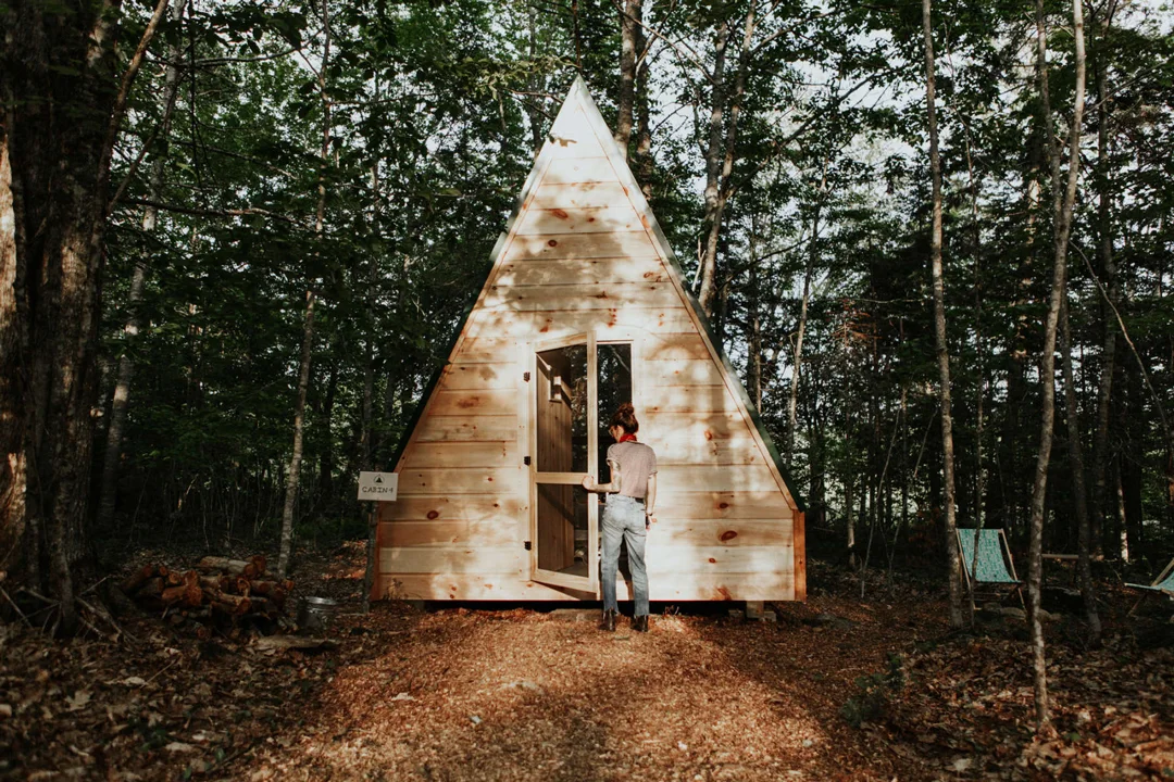 Maine-Cabin-Rentals-Waldobro-Topsl-Cabin-Exterior