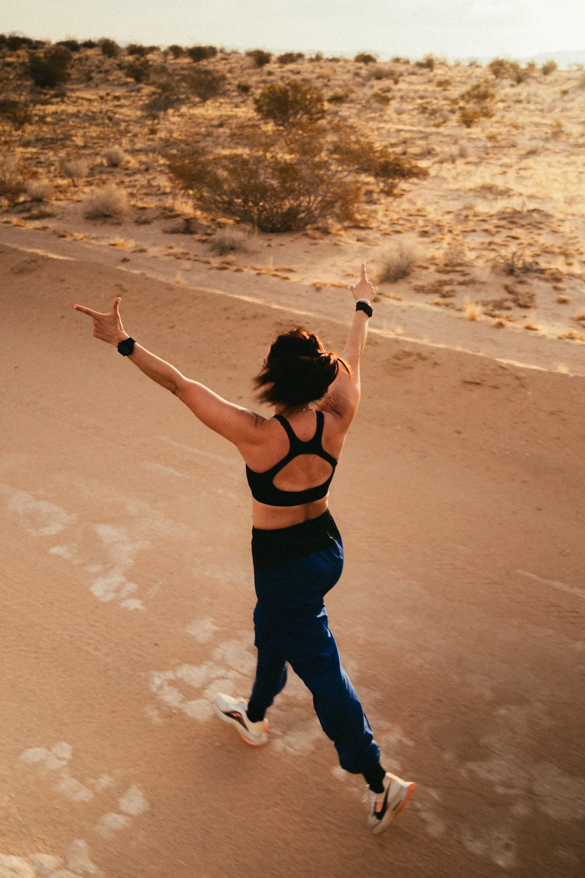 the-speed-project-mona-garcia-hands-up