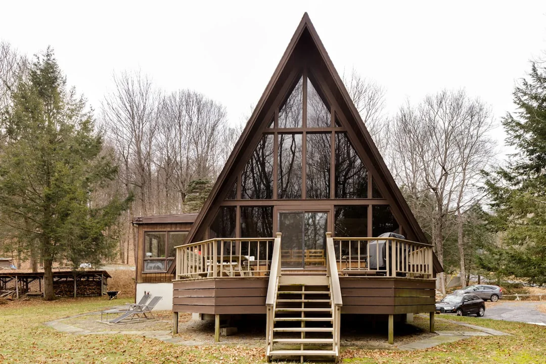 Hudson-Valley-Cabins-RedHook-AFrame-1