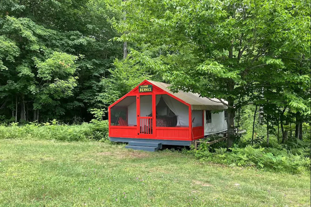 glamp-bernice-north-river-new-york