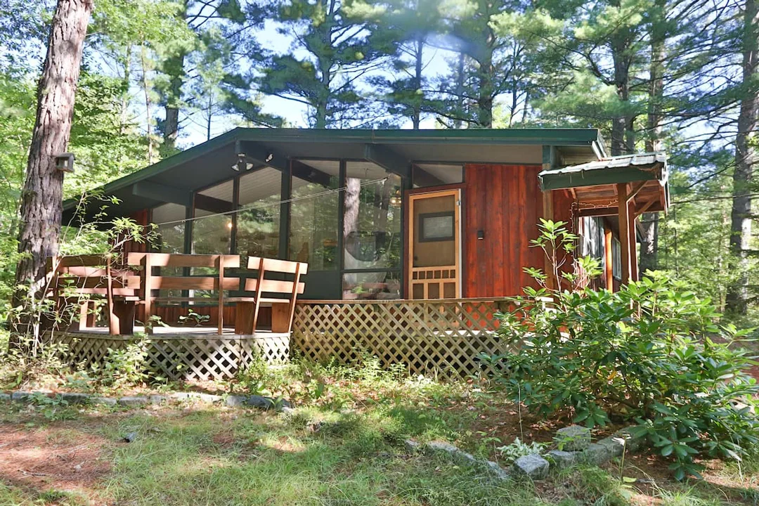 New-Hampshire-Cabins-Conway-Mtn-Chic-Cabin-2