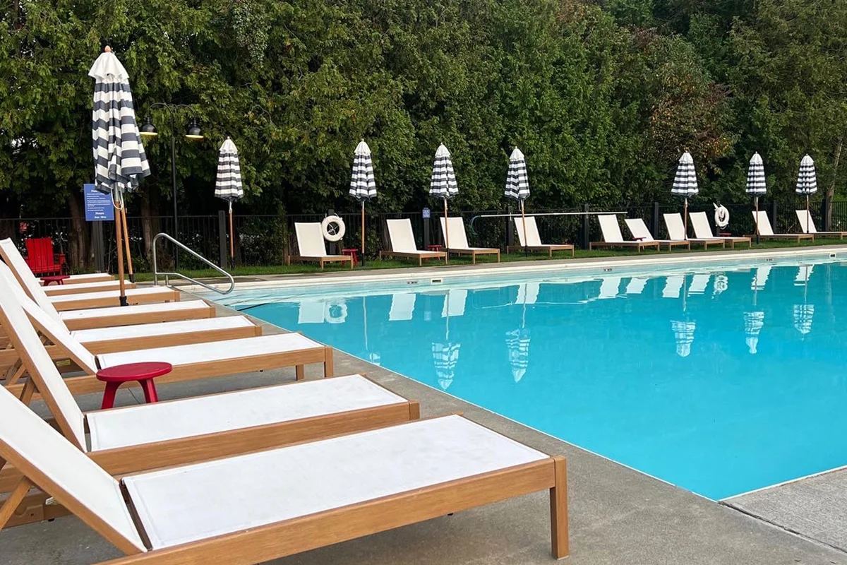 zazo-outbound-stowe-pool